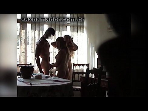 ❤️ Prietenii sexuali invită un bărbat uriaș și o partidă în trei cu el at porn ro.image-kassir.ru ❌️